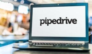 Lire la suite à propos de l’article Comment utiliser le CRM Pipedrive pour optimiser vos stratégies de marketing digital en 2024 ?